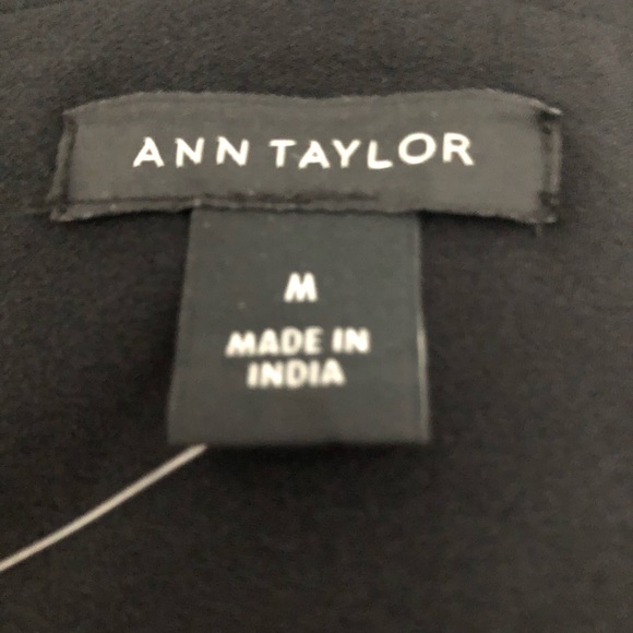 😁black blouse with white trim and deep v neck - Picture 3 of 5